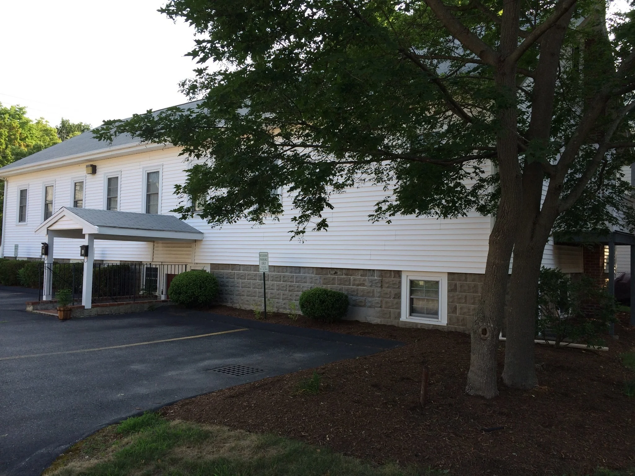 1 bed, 1 bath apartment for rent at 13 Park St Unit C, Mansfield — photo 2 of 14