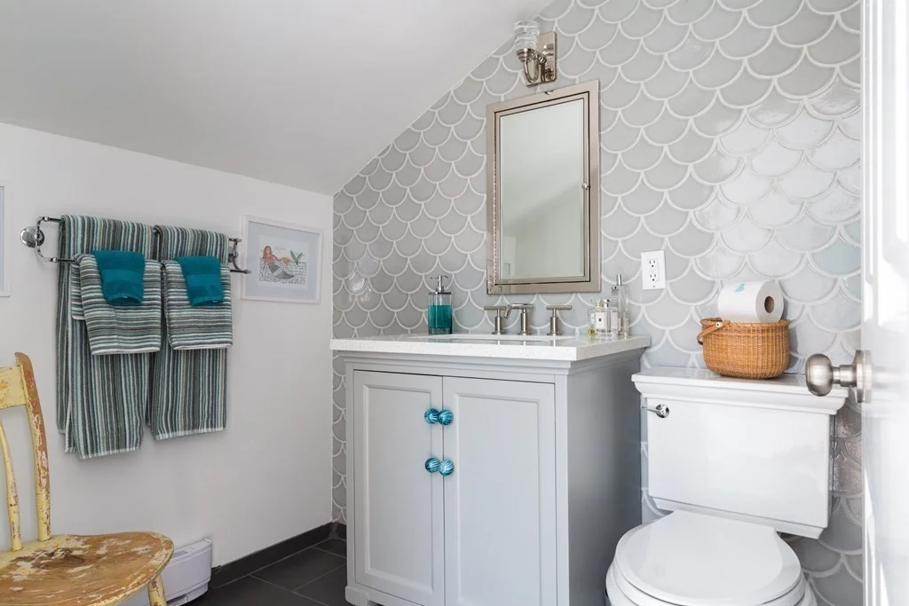 4 bed, 2 bath apartment for rent at 13 Parson Ln, Nantucket — photo 13 of 29