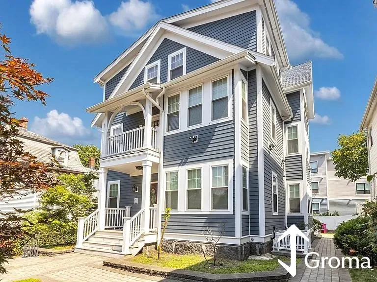 3 bed, 1 bath apartment for rent at 13 Pierce St Unit 2, Hyde Park — photo 10 of 10
