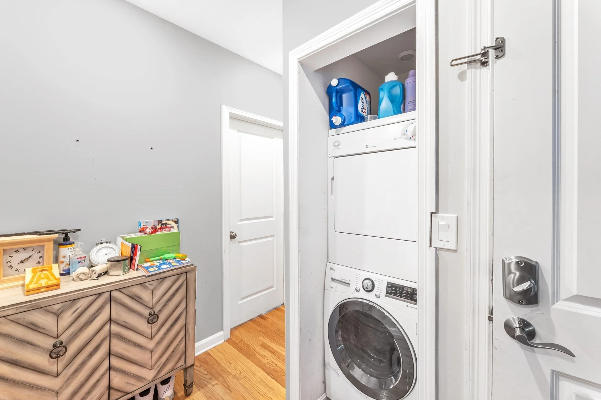 3 bed, 1 bath apartment for rent at 13 Pierce St Unit 2, Hyde Park — photo 8 of 10