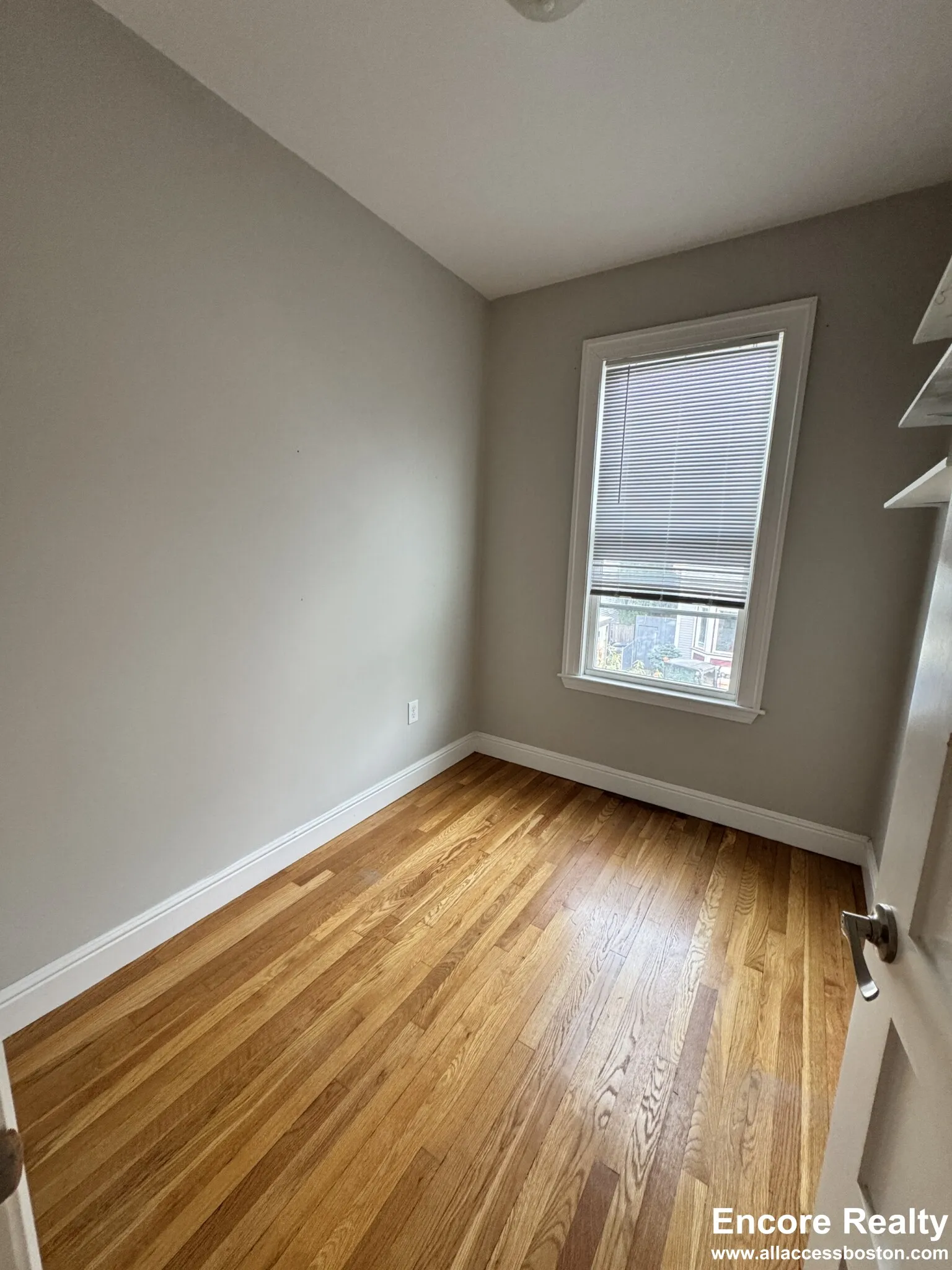 2 bed, 1 bath apartment for rent at 13 Pleasant St Unit 2M, Central Square — photo 6 of 22