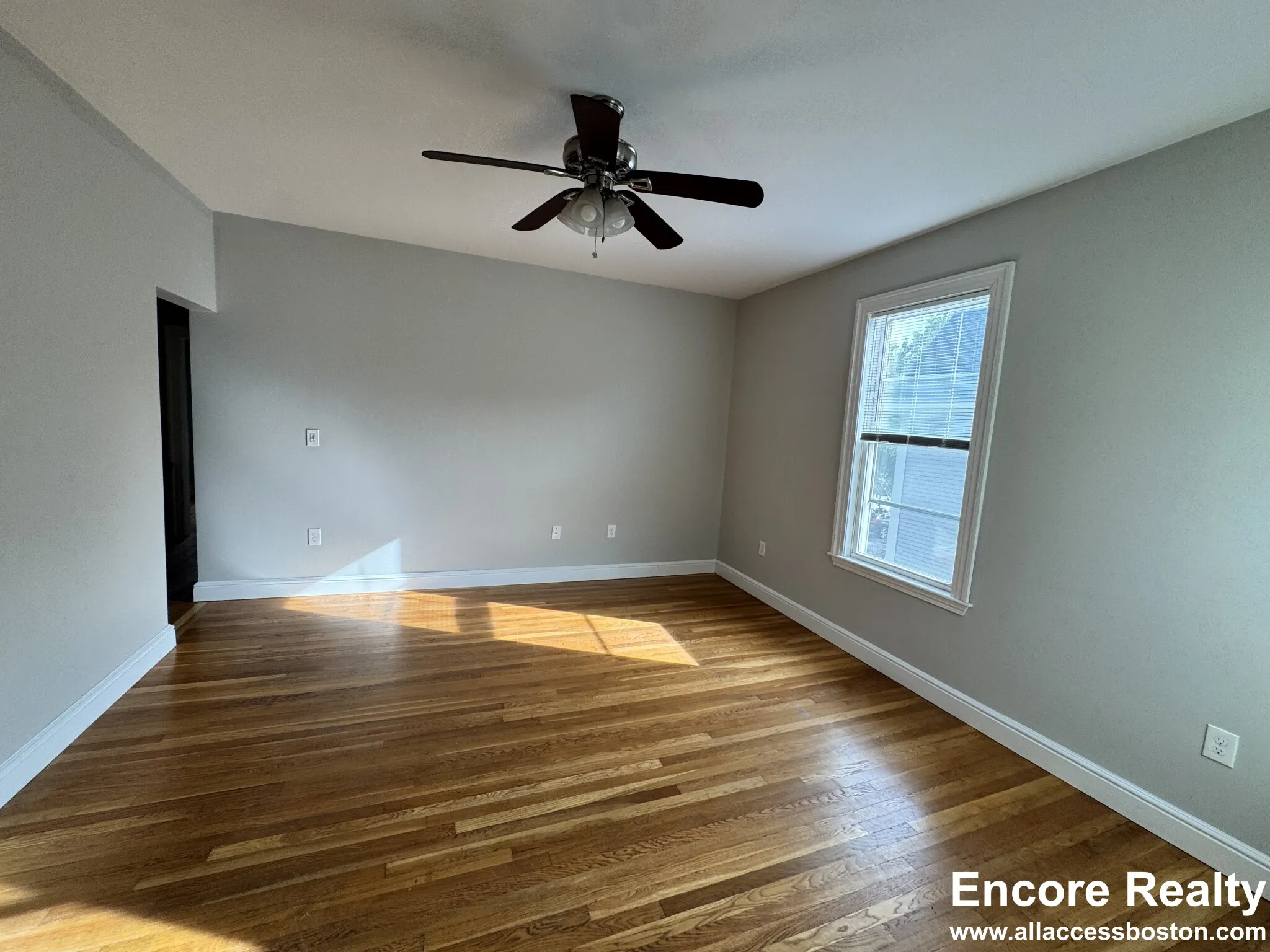 2 bed, 1 bath apartment for rent at 13 Pleasant St Unit 2M, Central Square — photo 3 of 22