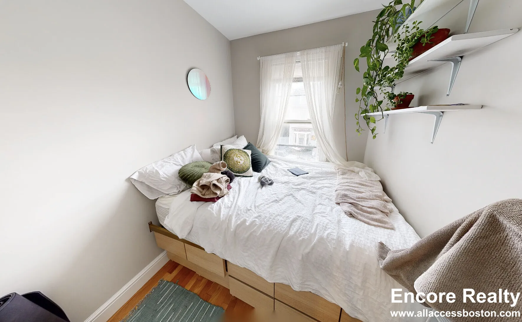 2 bed, 1 bath apartment for rent at 13 Pleasant St Unit 3, Central Square — photo 14 of 14