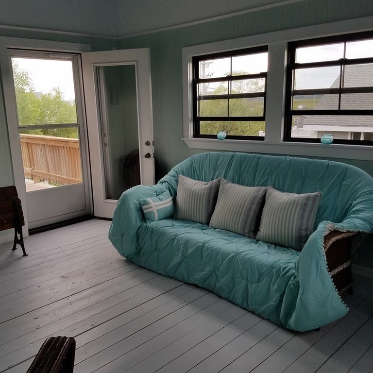 3 bed, 1 bath apartment for rent at 13 Plum Island Tpk Unit A, Plum Island — photo 17 of 30