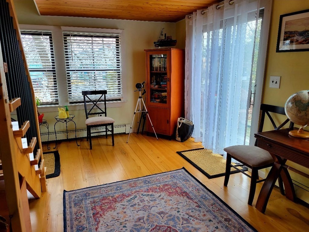 3 bed, 1 bath apartment for rent at 13 Plum Island Tpk Unit A, Plum Island — photo 10 of 30
