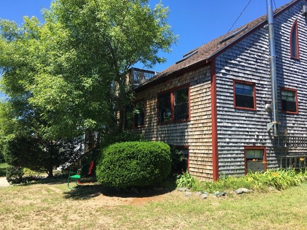 3 bed, 1 bath apartment for rent at 13 Plum Island Tpk Unit A, Plum Island — photo 4 of 30