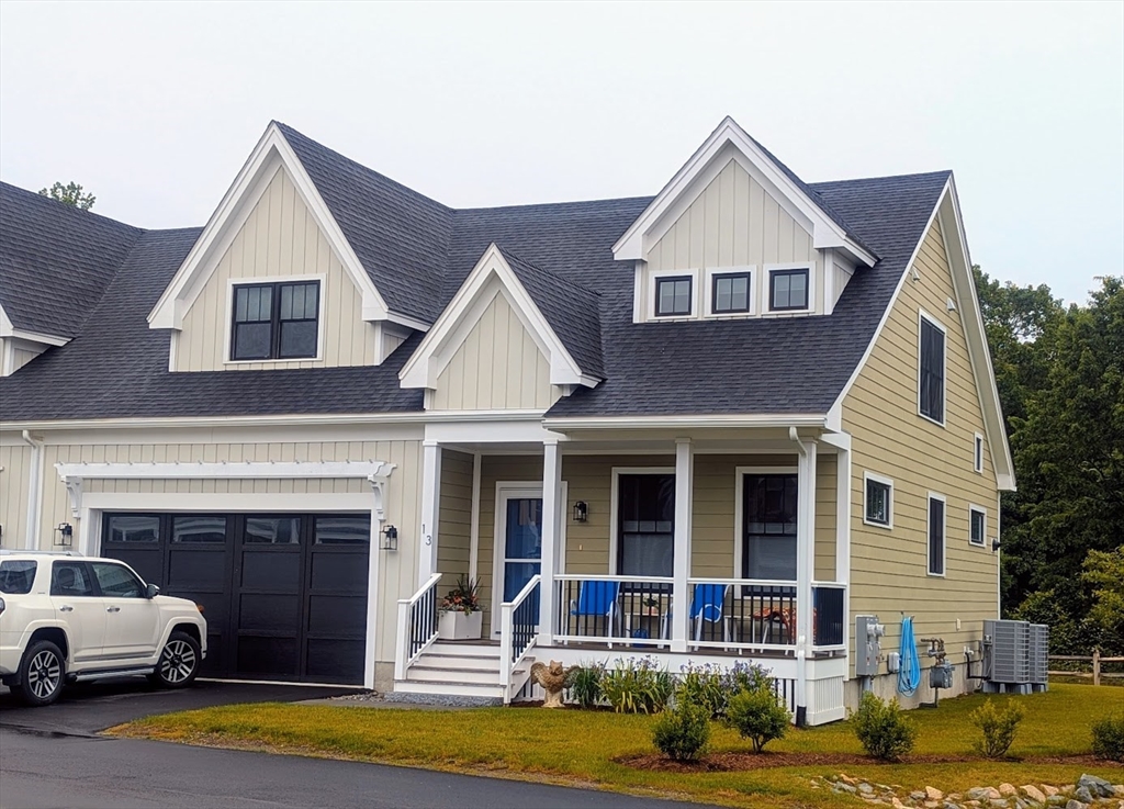 3 bed, 2 bath apartment for rent at 13 Primrose Ln Unit 13, Ipswich — photo 1 of 31