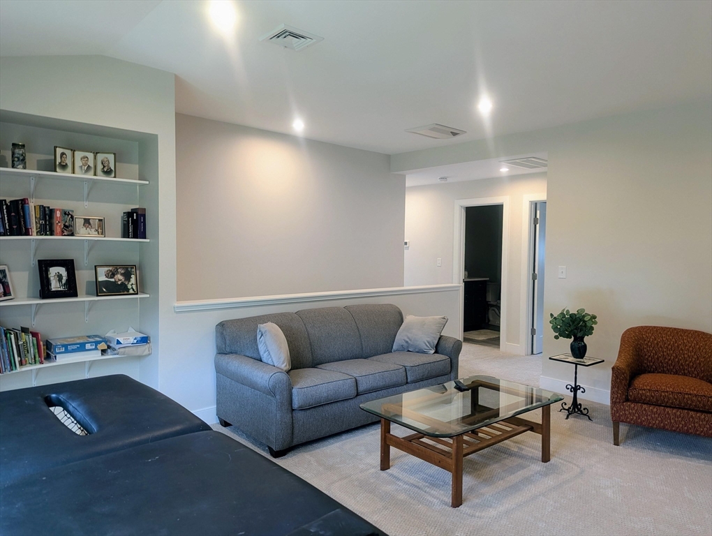 3 bed, 2 bath apartment for rent at 13 Primrose Ln Unit 13, Ipswich — photo 23 of 31