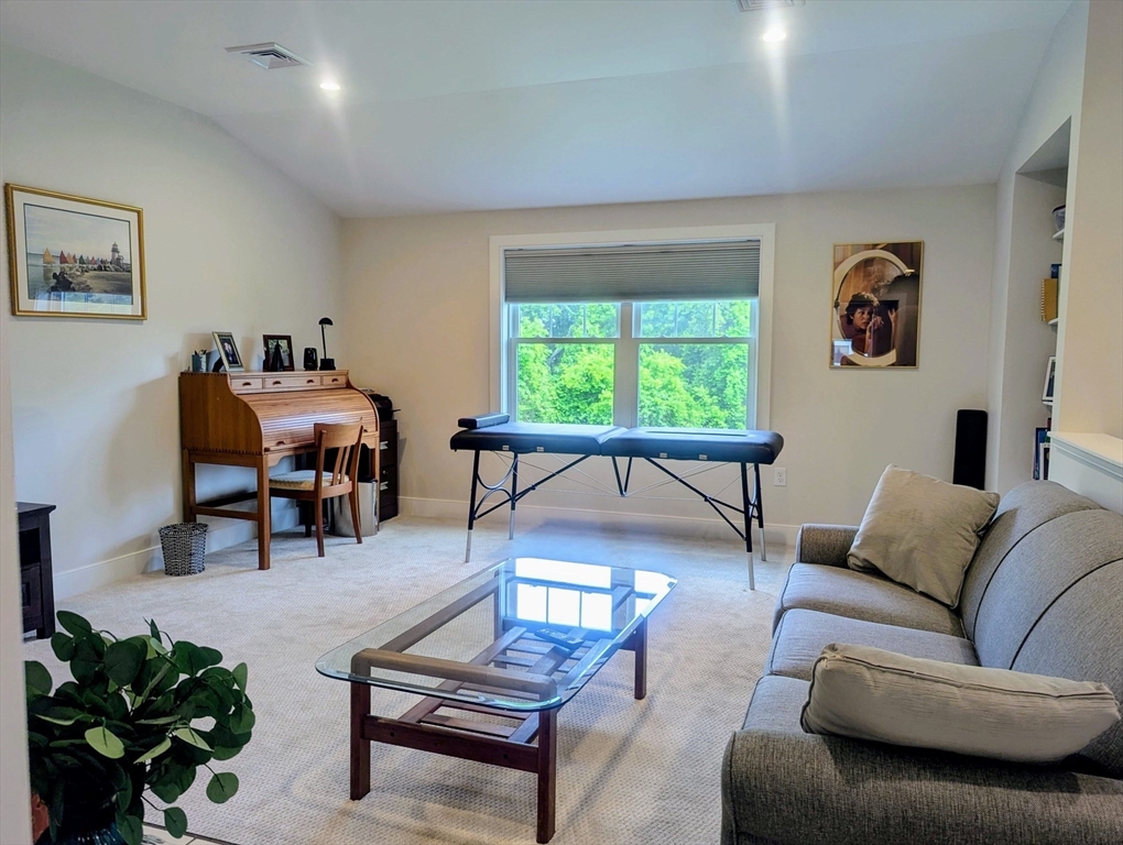 3 bed, 2 bath apartment for rent at 13 Primrose Ln Unit 13, Ipswich — photo 21 of 31