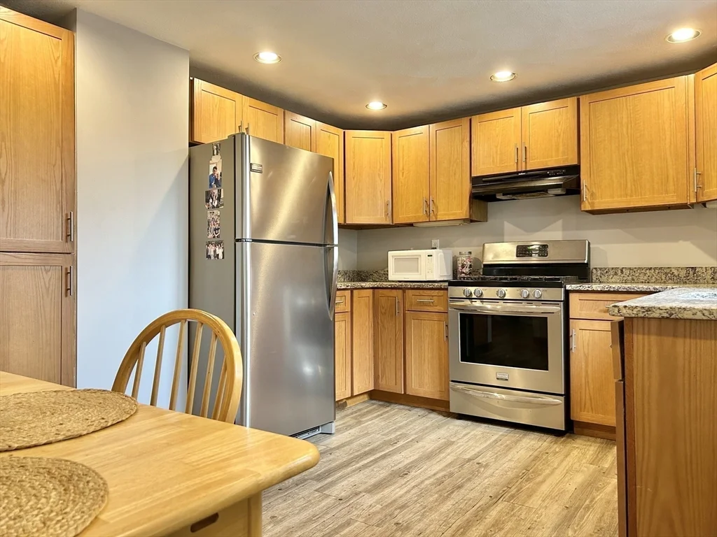 3 bed, 1 bath apartment for rent at 13 Princeton St Unit 2, Powder House Square — photo 1 of 7