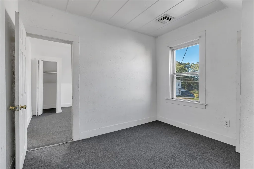 3 bed, 1 bath apartment for rent at 13-R Plain St Unit 3, Taunton — photo 10 of 19