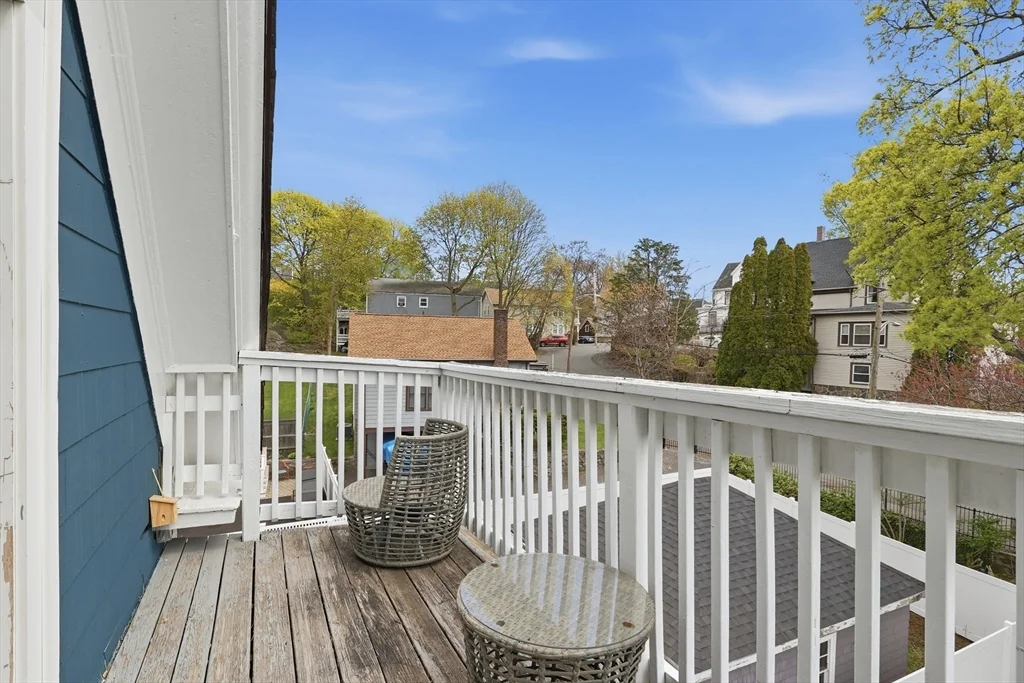 1 bed, 1 bath apartment for rent at 13 Roy St Unit 3, Swampscott — photo 25 of 26