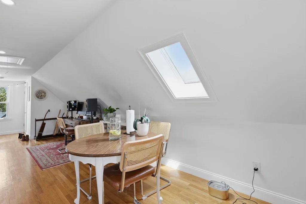 1 bed, 1 bath apartment for rent at 13 Roy St Unit 3, Swampscott — photo 18 of 26