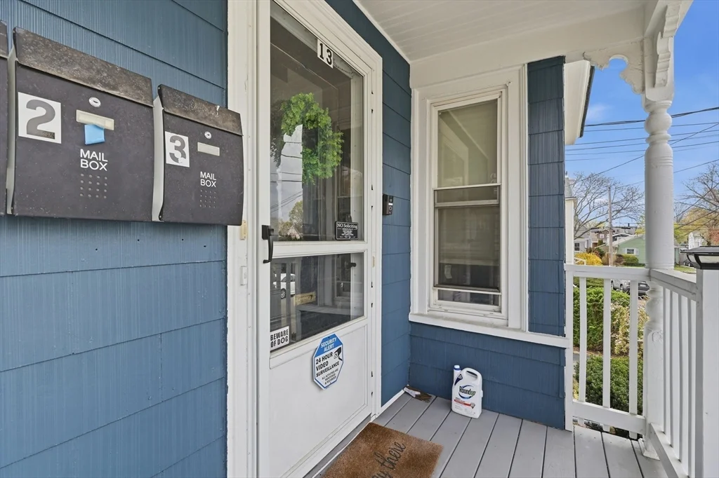 1 bed, 1 bath apartment for rent at 13 Roy St Unit 3, Swampscott — photo 5 of 26