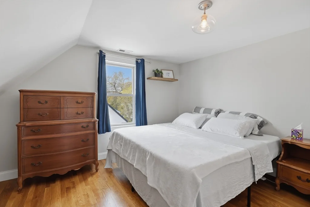 1 bed, 1 bath apartment for rent at 13 Roy St Unit 3, Swampscott — photo 20 of 26