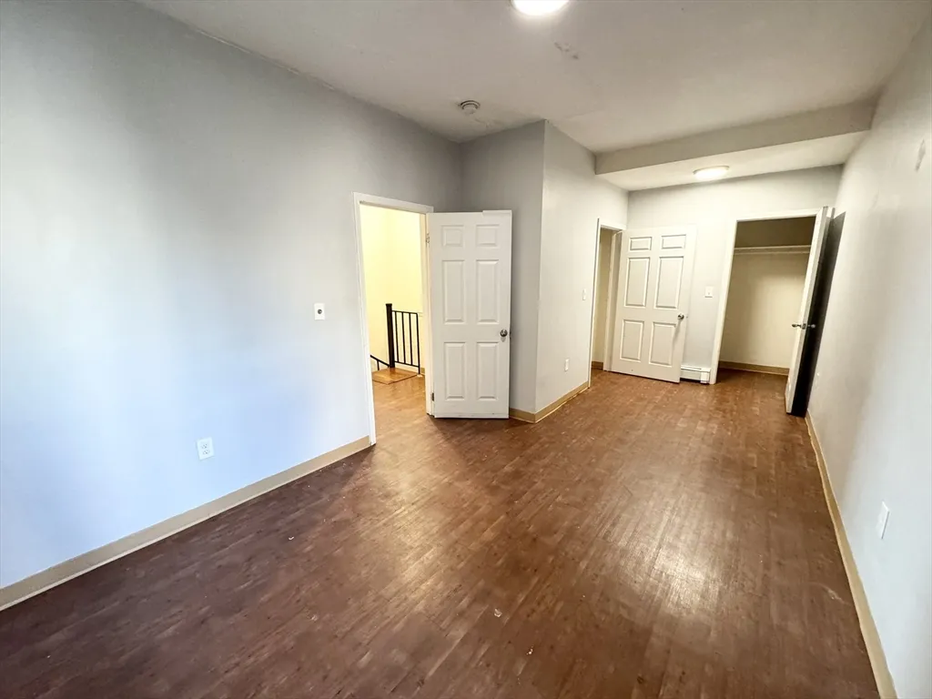 3 bed, 1 bath apartment for rent at 13 Ruggles Unit 1, Roxbury — photo 3 of 7