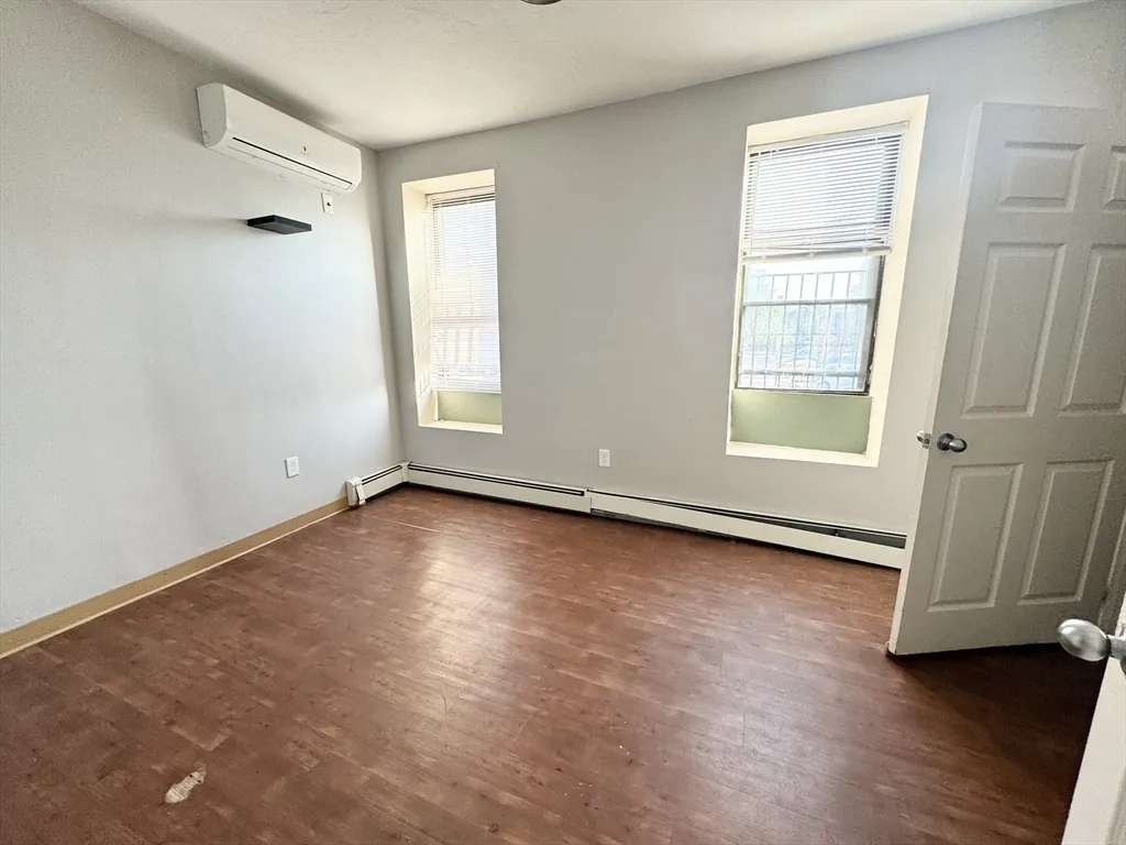3 bed, 1 bath apartment for rent at 13 Ruggles Unit 1, Roxbury — photo 4 of 7