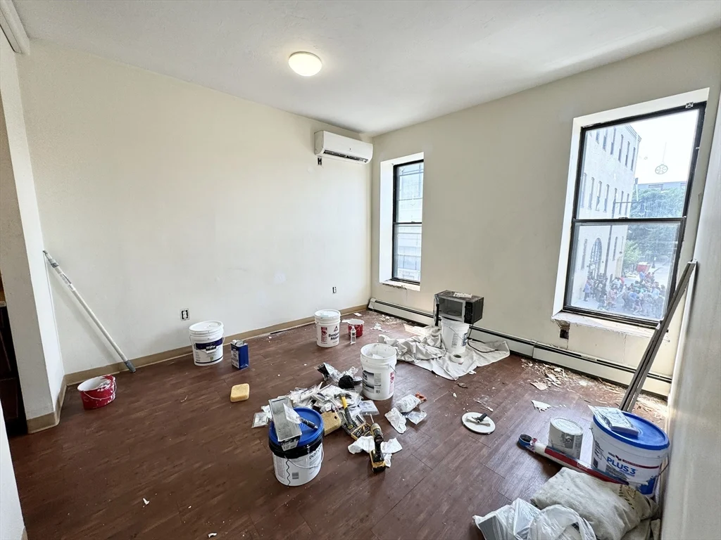 3 bed, 1 bath apartment for rent at 13 Ruggles Unit 3, Roxbury — photo 3 of 6