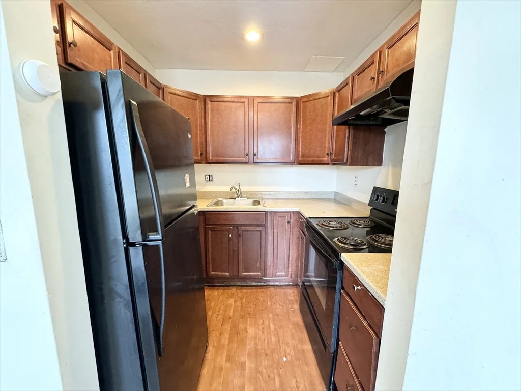 3 bed, 1 bath apartment for rent at 13 Ruggles Unit 3, Roxbury — photo 1 of 6