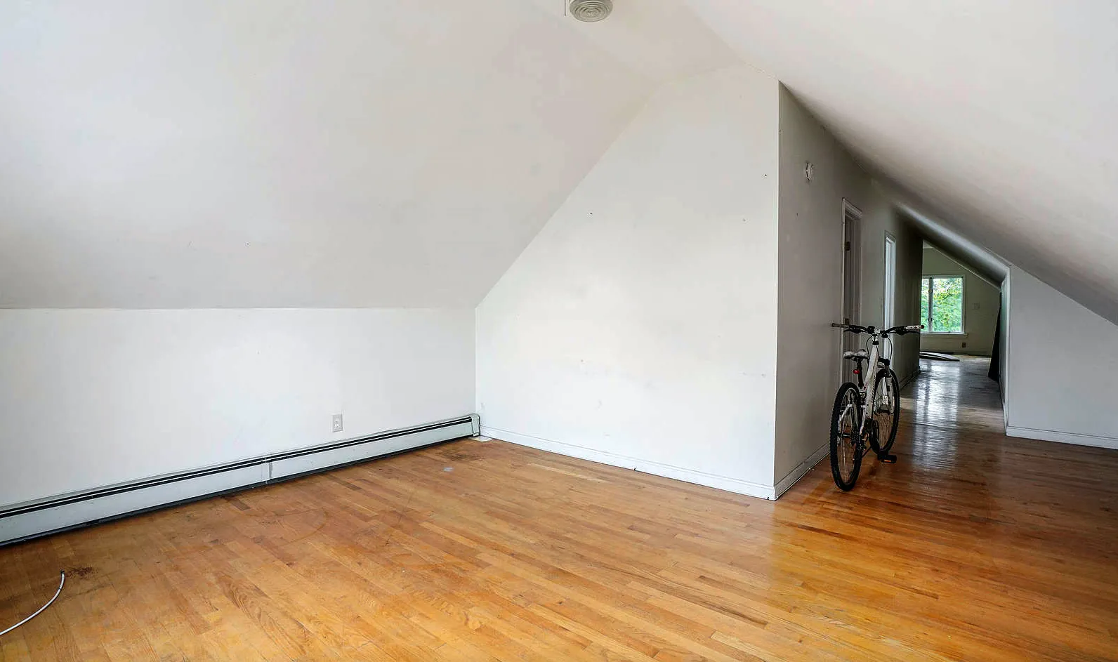 4 bed, 1 bath apartment for rent at 13 Sachem St Unit 2, Mission Hill — photo 11 of 22