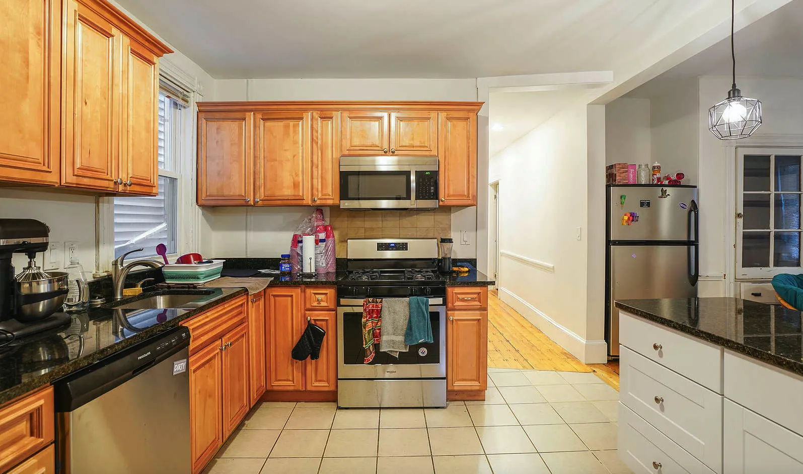 4 bed, 1 bath apartment for rent at 13 Sachem St Unit 2, Mission Hill — photo 4 of 22