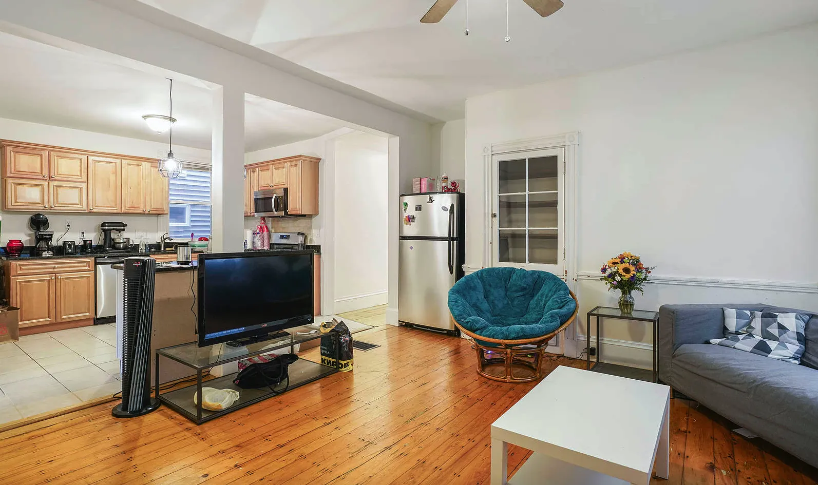 4 bed, 1 bath apartment for rent at 13 Sachem St Unit 2, Mission Hill — photo 3 of 22