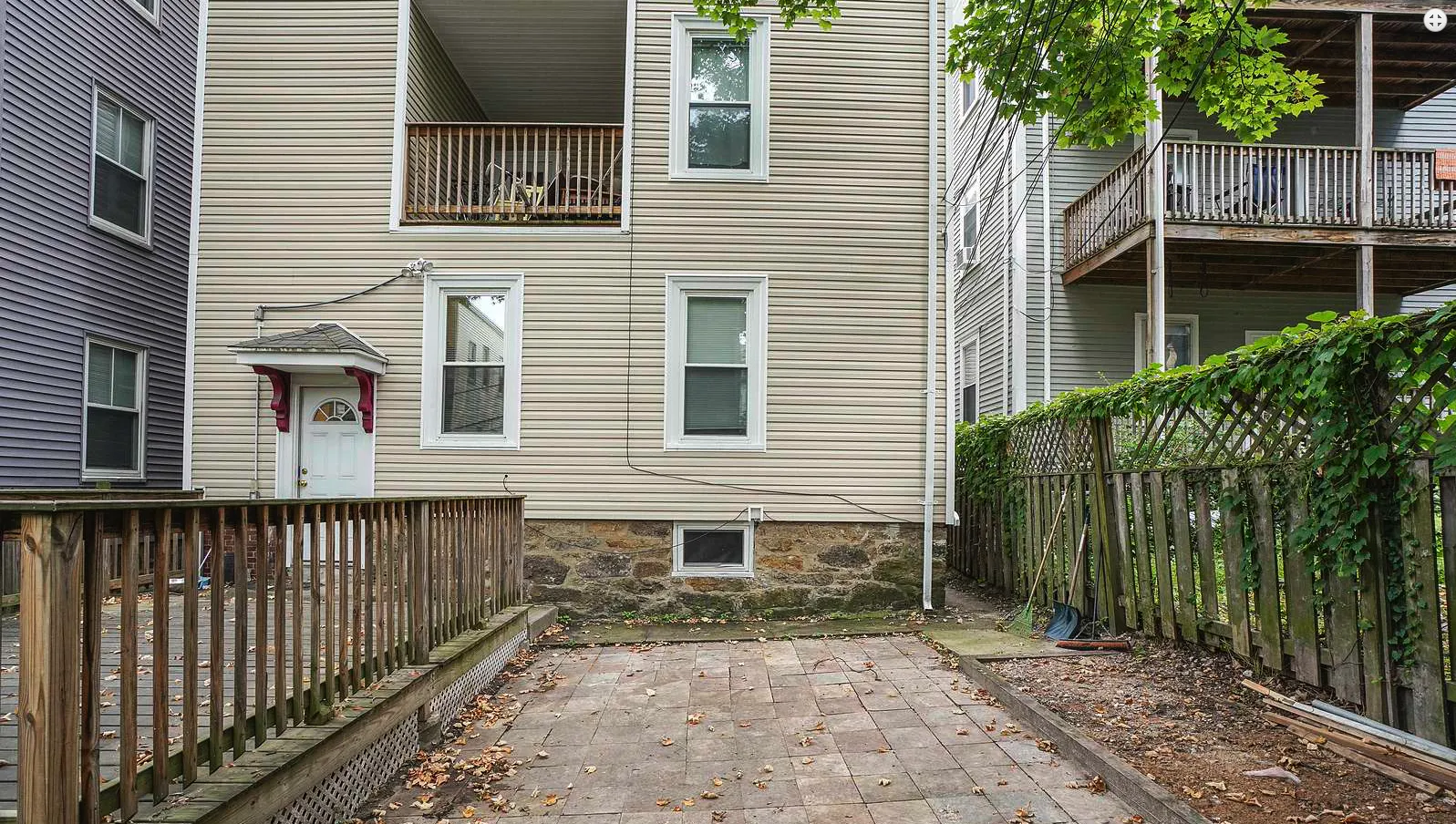 4 bed, 1 bath apartment for rent at 13 Sachem St Unit 2, Mission Hill — photo 6 of 22