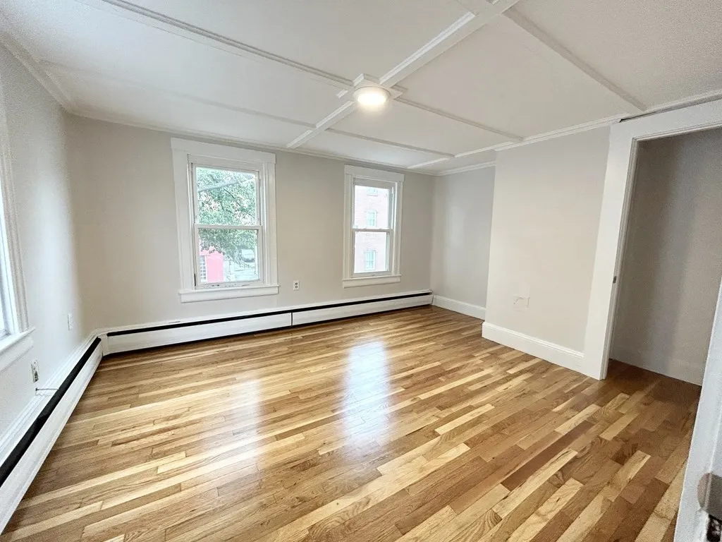4 bed, 1 bath apartment for rent at 13 Saratoga Unit 2, Boston — photo 2 of 9