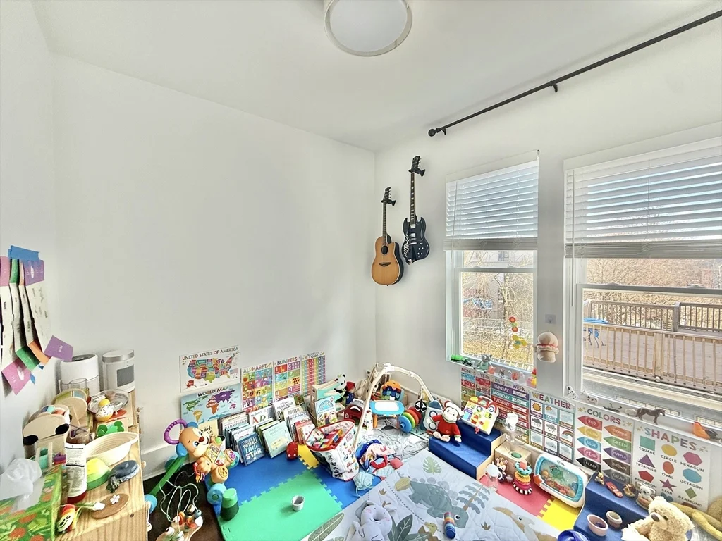 3 bed, 2 bath apartment for rent at 13 Schuyler St Unit 2, Roxbury — photo 10 of 39