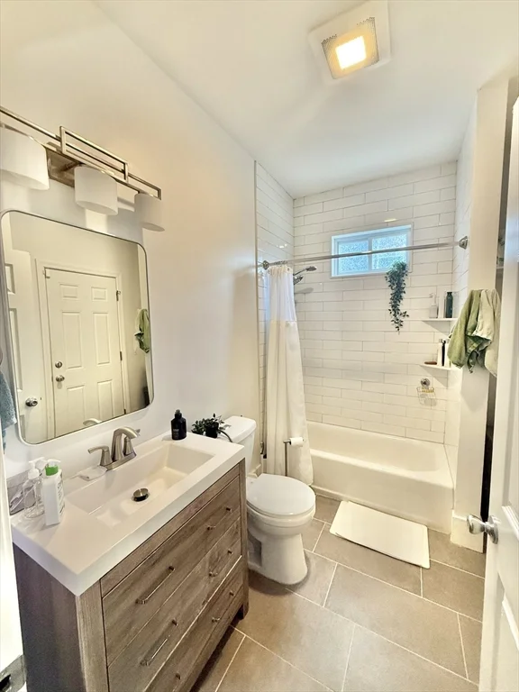 3 bed, 2 bath apartment for rent at 13 Schuyler St Unit 2, Roxbury — photo 35 of 39