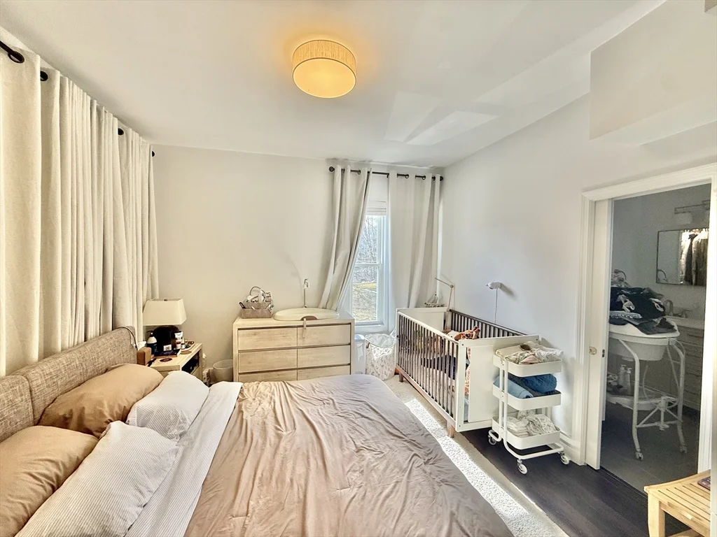 3 bed, 2 bath apartment for rent at 13 Schuyler St Unit 2, Roxbury — photo 14 of 39