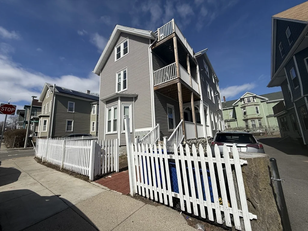 3 bed, 2 bath apartment for rent at 13 Schuyler St Unit 2, Roxbury — photo 2 of 39