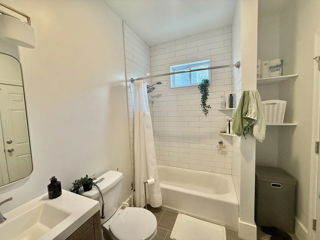 3 bed, 2 bath apartment for rent at 13 Schuyler St Unit 2, Roxbury — photo 26 of 39
