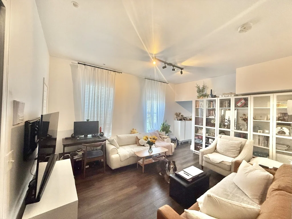 3 bed, 2 bath apartment for rent at 13 Schuyler St Unit 2, Roxbury — photo 16 of 39