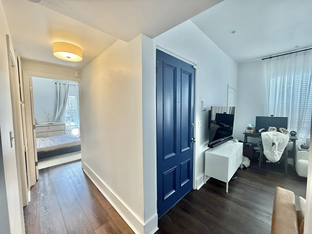 3 bed, 2 bath apartment for rent at 13 Schuyler St Unit 2, Roxbury — photo 29 of 39