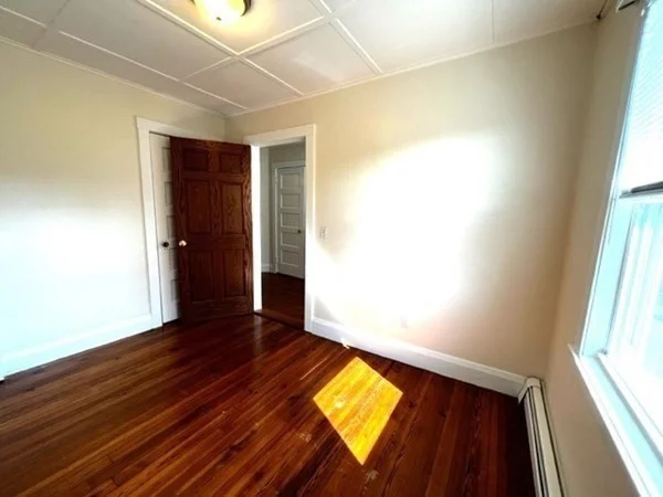 3 bed, 1 bath apartment for rent at 13 Sea View St Unit 13, Plymouth — photo 9 of 20