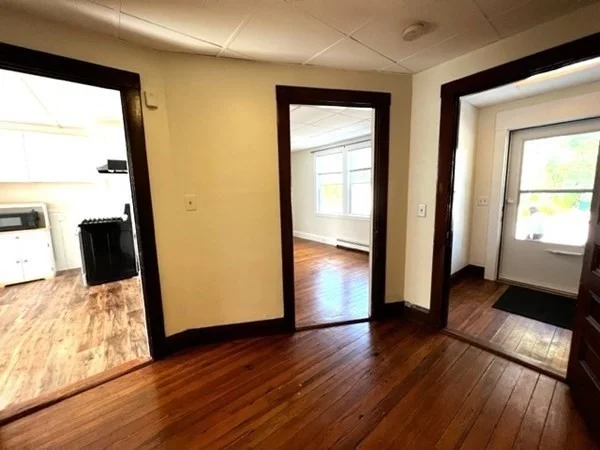 3 bed, 1 bath apartment for rent at 13 Sea View St Unit 13, Plymouth — photo 15 of 20