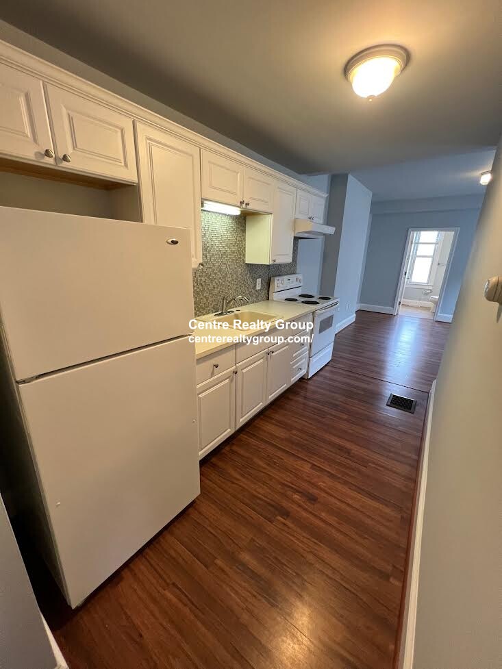 2 bed, 1 bath apartment for rent at 13 Sharon St Unit 1, Banks Square