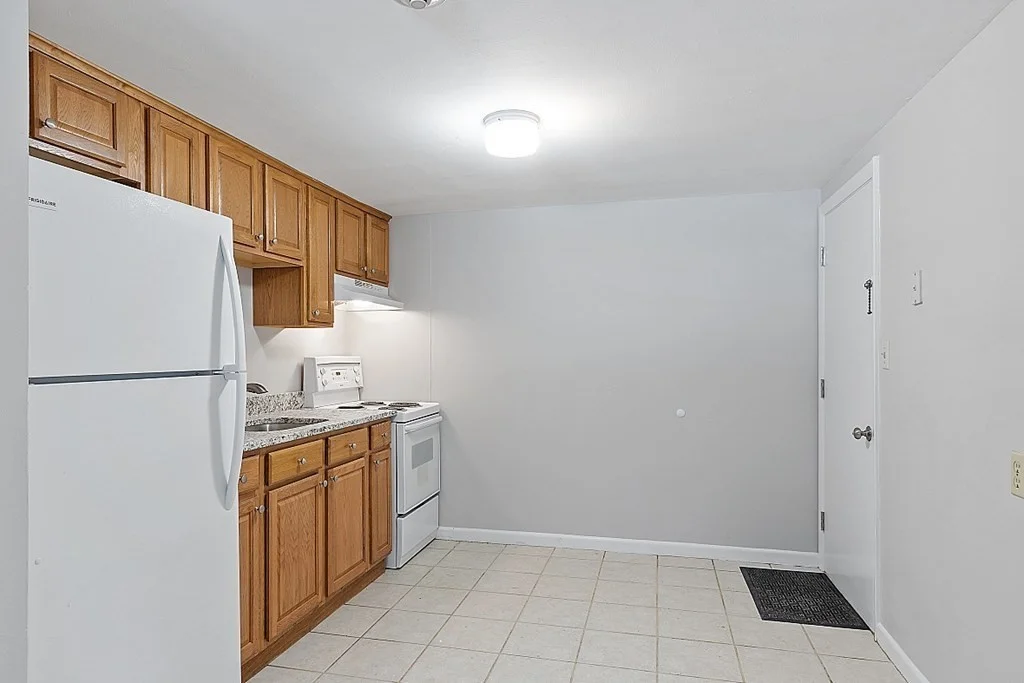 2 bed, 1 bath apartment for rent at 13 Shawnee Rd Unit 1, Pepperell — photo 5 of 15