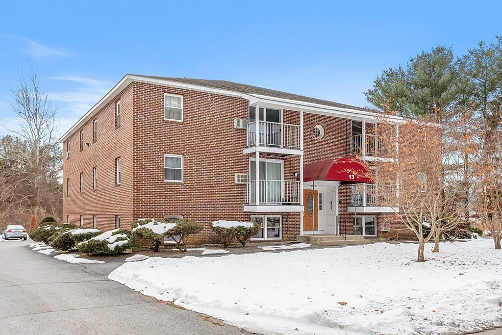 2 bed, 1 bath apartment for rent at 13 Shawnee Rd Unit 1, Pepperell