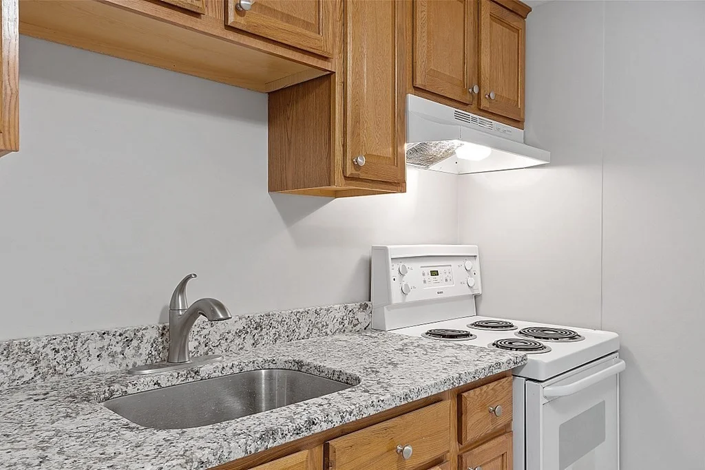 2 bed, 1 bath apartment for rent at 13 Shawnee Rd Unit 7, Pepperell — photo 8 of 16