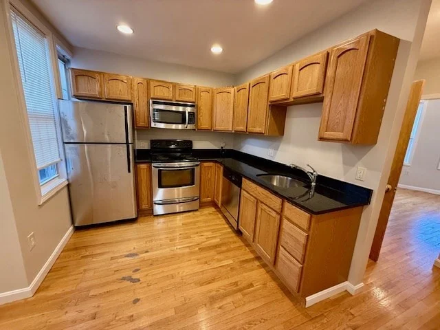 2 bed, 1 bath apartment for rent at 13 Snow Hill St Unit 3, North End — photo 3 of 17