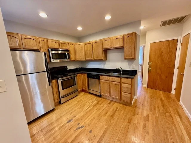 2 bed, 1 bath apartment for rent at 13 Snow Hill St Unit 3, North End — photo 2 of 17