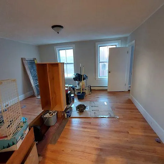 2 bed, 1 bath apartment for rent at 13 South Russell St Unit 3, Beacon Hill — photo 2 of 6