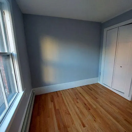 2 bed, 1 bath apartment for rent at 13 South Russell St Unit 3, Beacon Hill — photo 4 of 6
