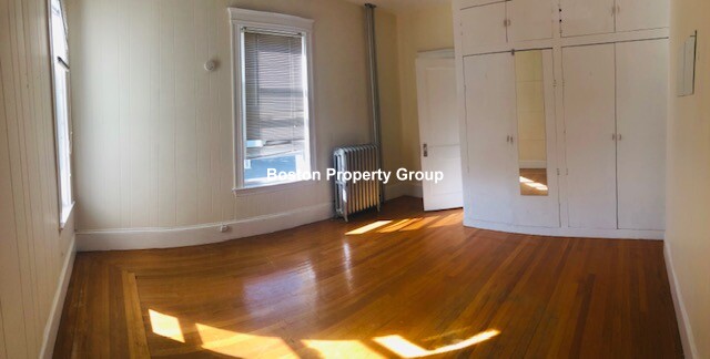 4 bed, 1.5 bath apartment for rent at 13 Sparhawk St Unit 2, Brighton — photo 3 of 18