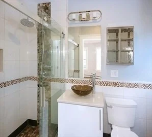 3 bed, 2 bath apartment for rent at 13 Speridakis Ter Unit 2, Central Square — photo 2 of 10