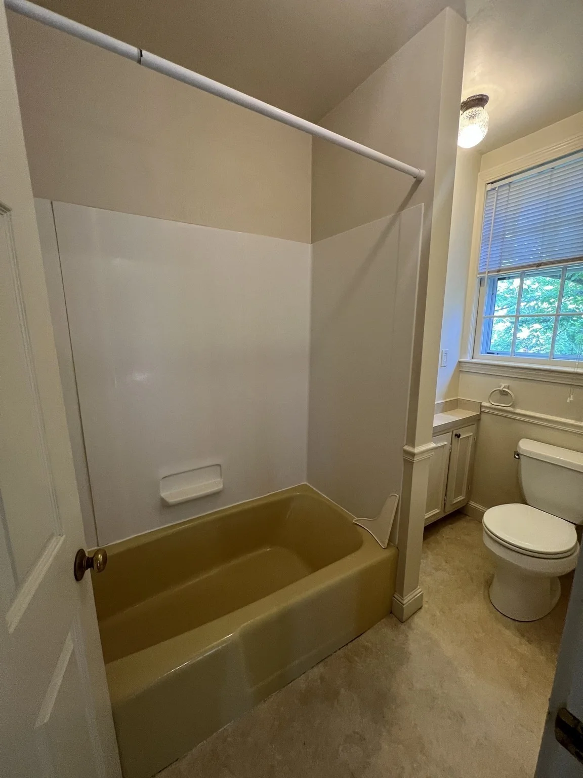 3 bed, 1 bath apartment for rent at 13 Spooner St Unit 13, North Plymouth — photo 9 of 21