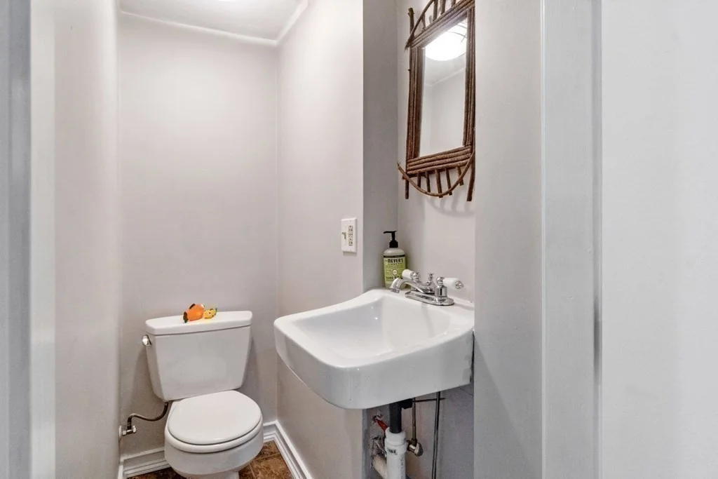 3 bed, 2 bath apartment for rent at 13 Spring Garden St Unit 1, Dorchester — photo 12 of 15
