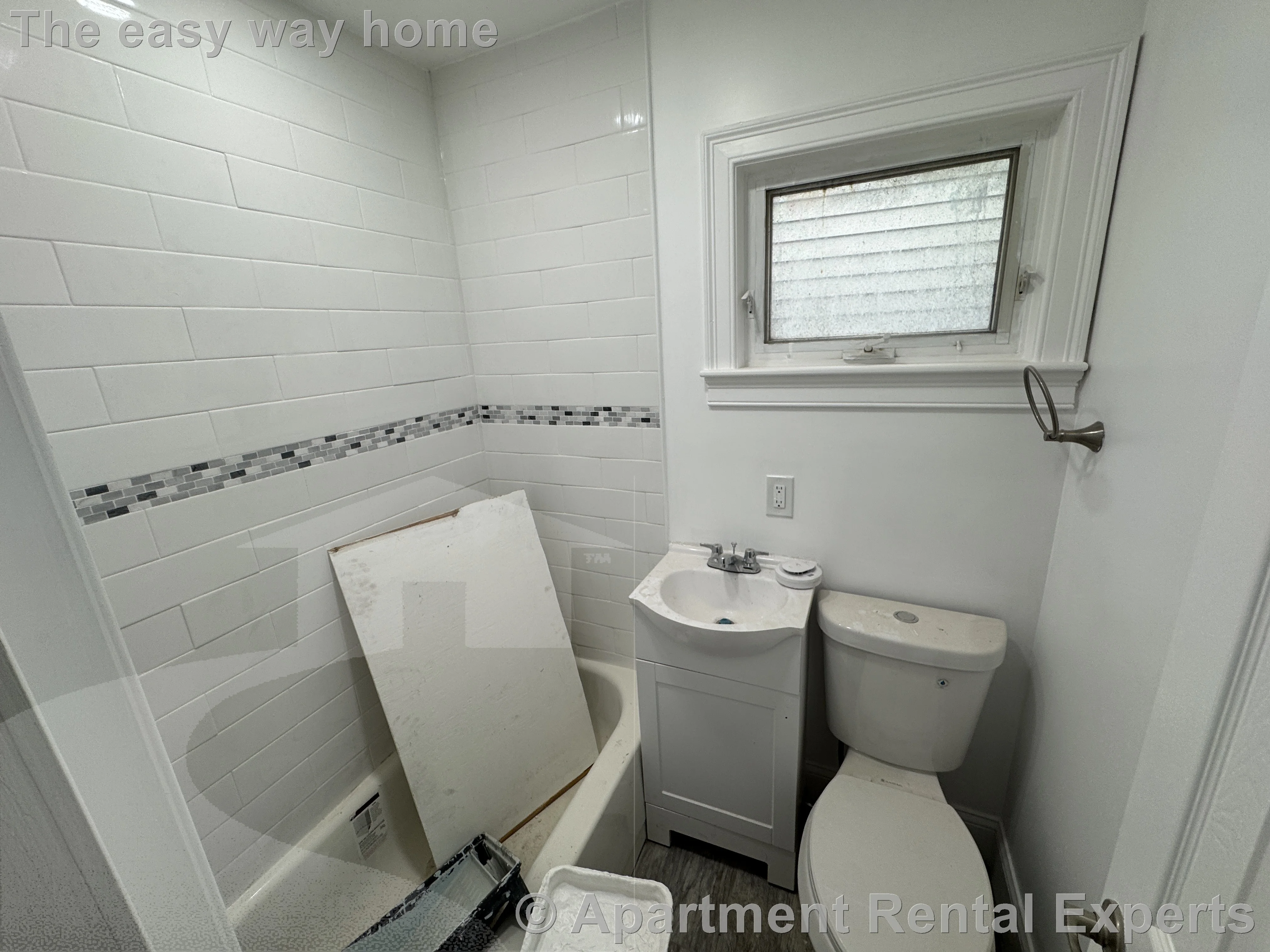 5 bed, 3 bath apartment for rent at 13 Spring St Unit 1, Spring Hill — photo 9 of 17